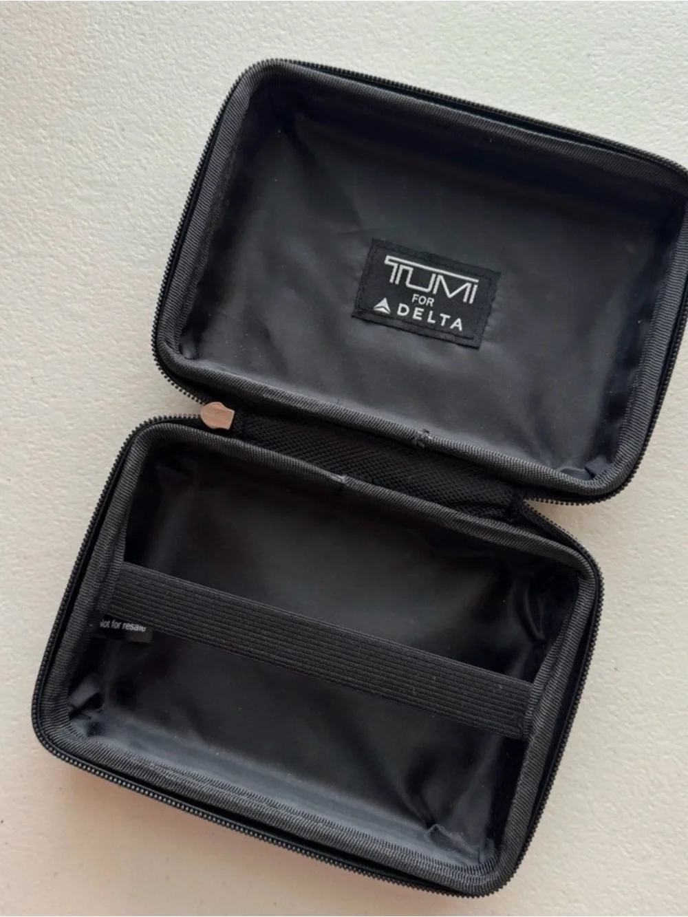 Tumi Metallic Silver Hard-Shell Toiletry Case